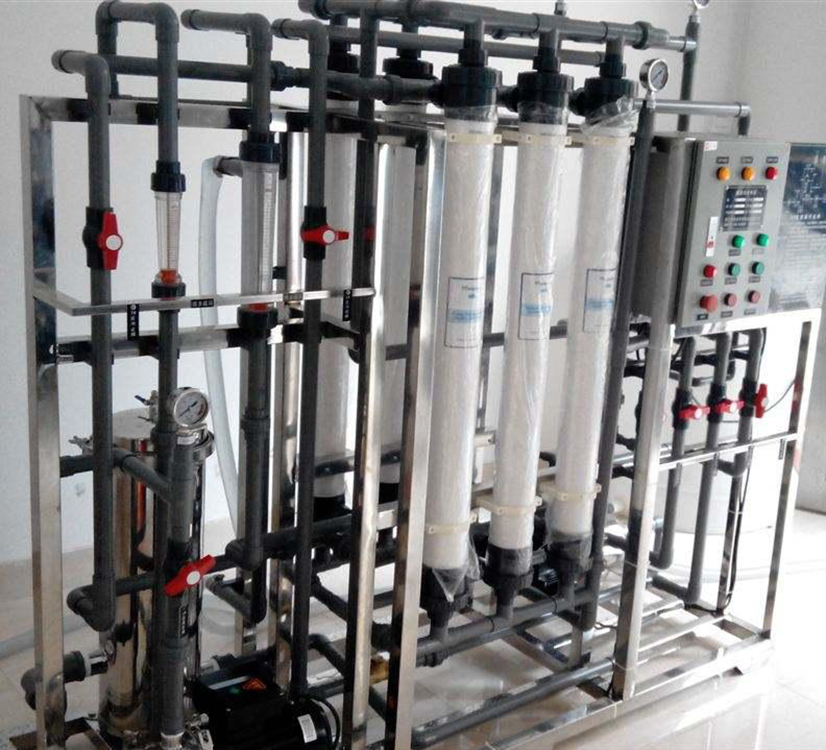 超濾凈水設(shè)備2.jpg
